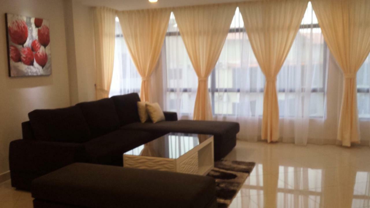 Cherloft@Samsuria Beach Residences Kampung Sungai Ular Экстерьер фото